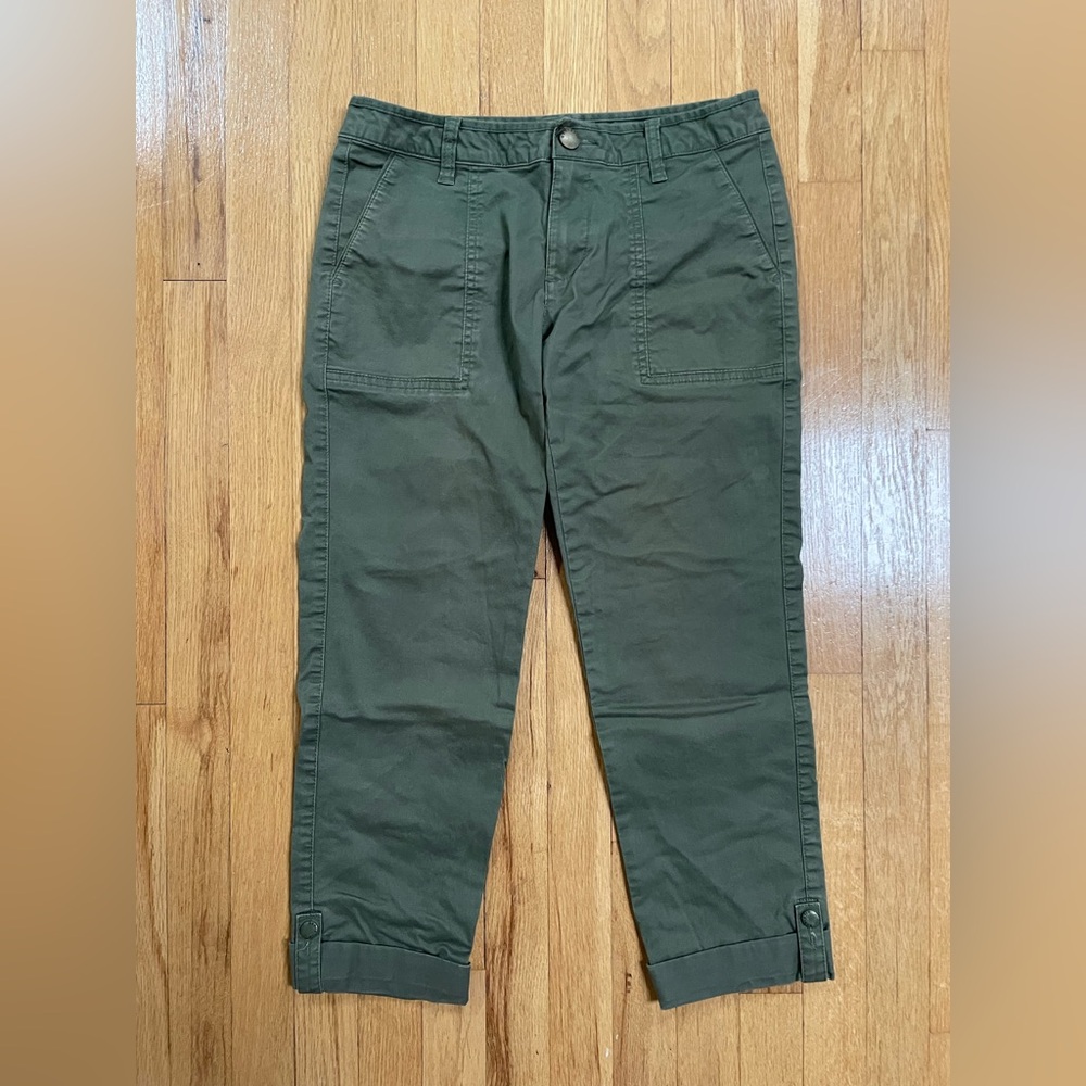 Women’s Tommy Hilfiger Olive Green Capri Pants 2 ✨BRAND NEW✨